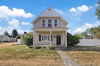 1015 Morgan St, Davenport, WA 99122