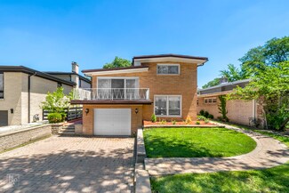 7065 N Kilpatrick Ave, Lincolnwood, IL 60712