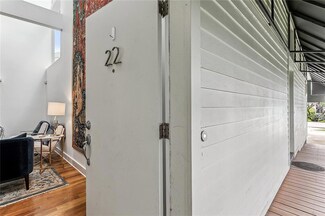 4622 Camp St, New Orleans, LA 70115