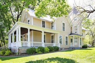 517 E Chicago St Unit 1, Elgin, IL 60120