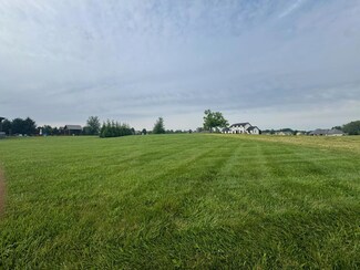 1069 E Sleepy Hollow Dr, Greensburg, IN 47240
