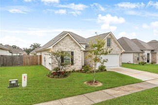 39502 Park Fair Dr, Gonzales, LA 70737