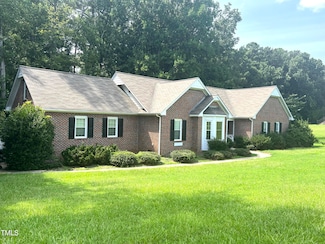 204 Stone Ln, Clayton, NC 27520