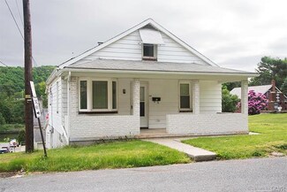 246 Centre St, Parryville, PA 18244