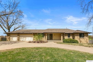 11312 Camden Ave, Omaha, NE 68164