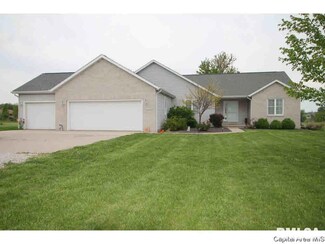 201 Timber Ridge Rd, Mechanicsburg, IL 62545