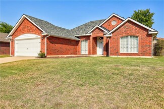 2321 Buckhorn Dr, Norman, OK 73072