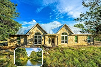 240 River Bend Rd, Hunt, TX 78024