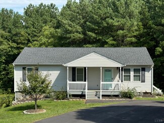 211 Courtney Terrace, Altavista, VA 24517