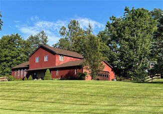 5065 Oakland Rd, Slatington, PA 18080