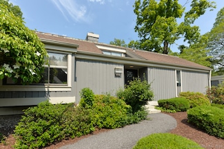 926 Heritage Village Unit B, Southbury, CT 06488