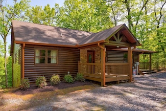228 Indian Ridge Rd, Epworth, GA 30541