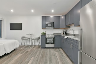 585 Essex St Unit 724, Lynn, MA 01901