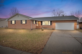 1532 Huntington Rd, Dekalb, IL 60115