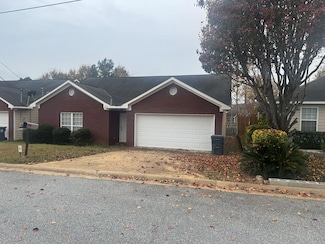 2213 Summerwind Dr, Phenix City, AL 36869
