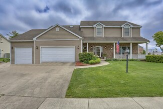 1520 Yorkshire Dr, Champaign, IL 61822