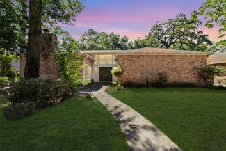 16907 Summit Oaks Ln, Spring, TX 77379