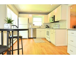 75 Saco St, Newton Upper Falls, MA 02464