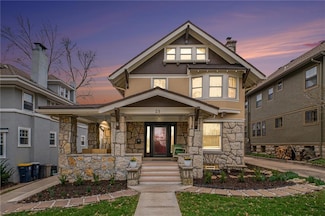 25 W 57th St, Kansas City, MO 64113