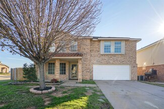 640 Chickadee Dr, Fort Worth, TX 76108