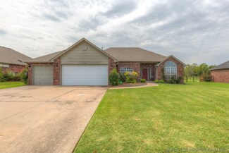 27936 E 113th St, Coweta, OK 74429