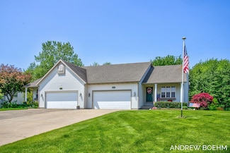 14552 Twin Oaks St, Holland, MI 49424