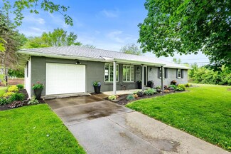 1310 E Orchid Dr, Muncie, IN 47302