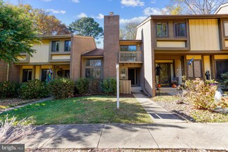 2190 Glencourse Ln, Reston, VA 20191