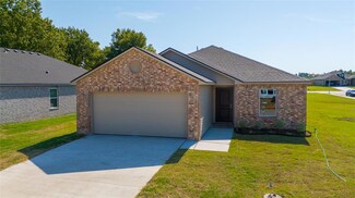 500 E Old Hickory Ln, Perkins, OK 74059