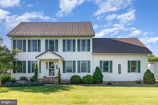 413 Heisers Ln, Carlisle, PA 17015