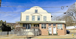281 E Main St, Plymouth, PA 18651