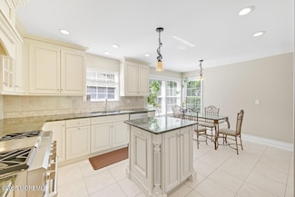 87 Fairway Blvd, Monroe Township, NJ 08831