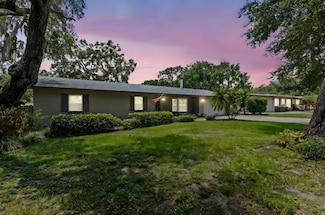 310 E Gulley Ave, Oakland, FL 34760