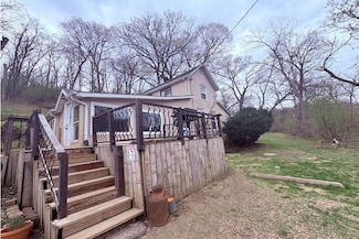 1200 W 32nd St, Dubuque, IA 52001