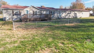 425 E North St, Pittsfield, IL 62363