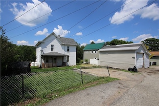 431 1st St, Dunbar, PA 15431