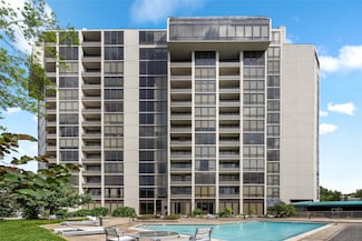 1111 Bering Dr Unit 805, Houston, TX 77057