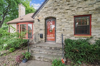 5601 10th Ave S, Minneapolis, MN 55417