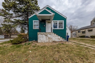 2740 W 98th Place, Evergreen Park, IL 60805