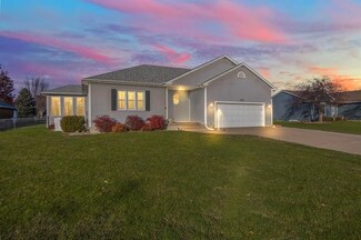 706 NE 57th Ave, Des Moines, IA 50313