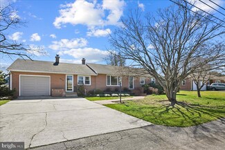 2518 Locust Rd, Dover, PA 17315