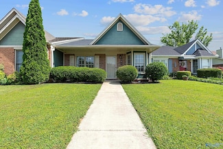 328 Shadow Pointe Dr SW, Decatur, AL 35601