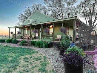 2707 E Bland St, Roswell, NM 88203