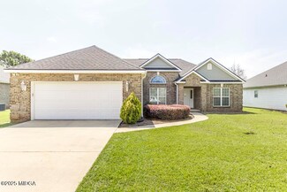 103 Emberly Ln, Warner Robins, GA 31088