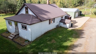 4680 Elm St, Laona, WI 54541