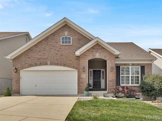 921 Meramec Grove Dr, Ballwin, MO 63021
