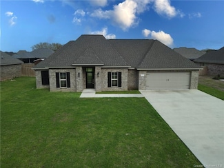 611 Walnut St, Iowa, LA 70647