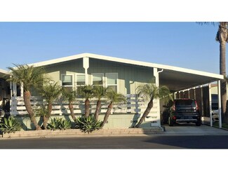 21851 Newland St Unit 197, Huntington Beach, CA 92646