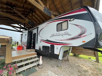 122 Ocean Breeze Dr, Bolivar Peninsula, TX 77650