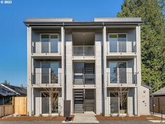 6115 NE Multnomah St Unit 3, Portland, OR 97213